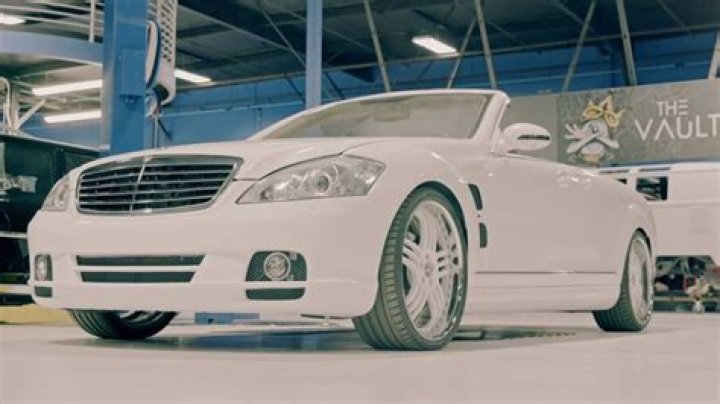 Drew Scott's Impressive Car Collection: What Does He Drive?