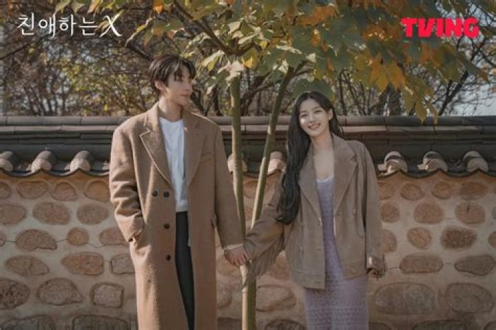 Unveiling The Charm Of Kim So-hyun And Hwang In-yeop: A Dynamic Duo In K-Drama